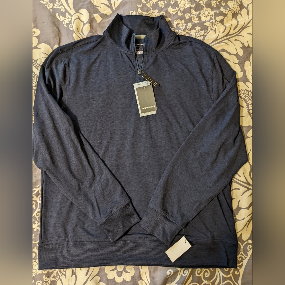 NWT Men's athletic top